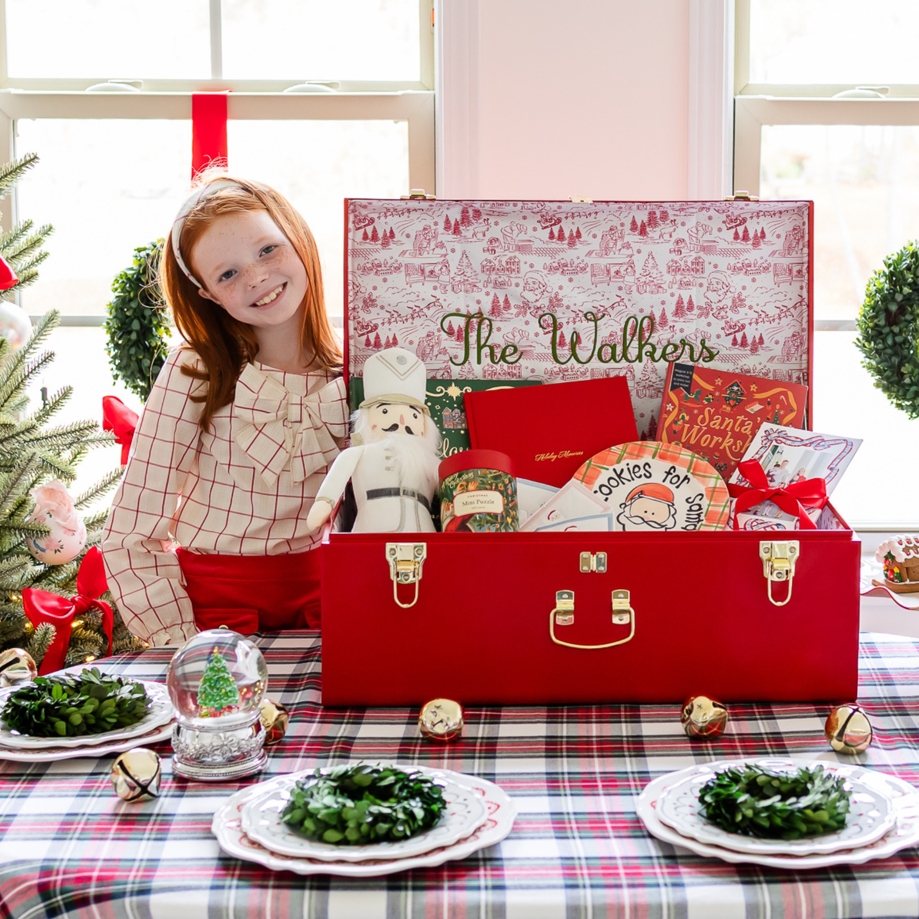 2025 Grand Holiday Trunk