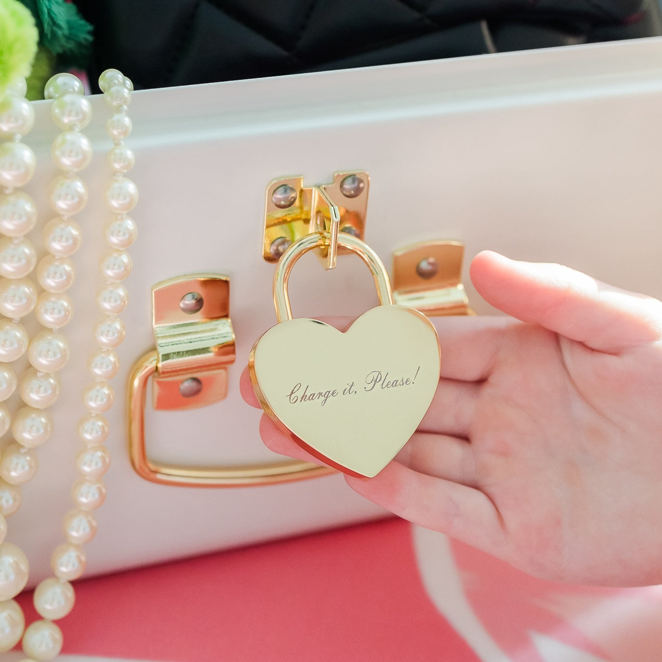 Eloise x Petite Keep Petite Trunk