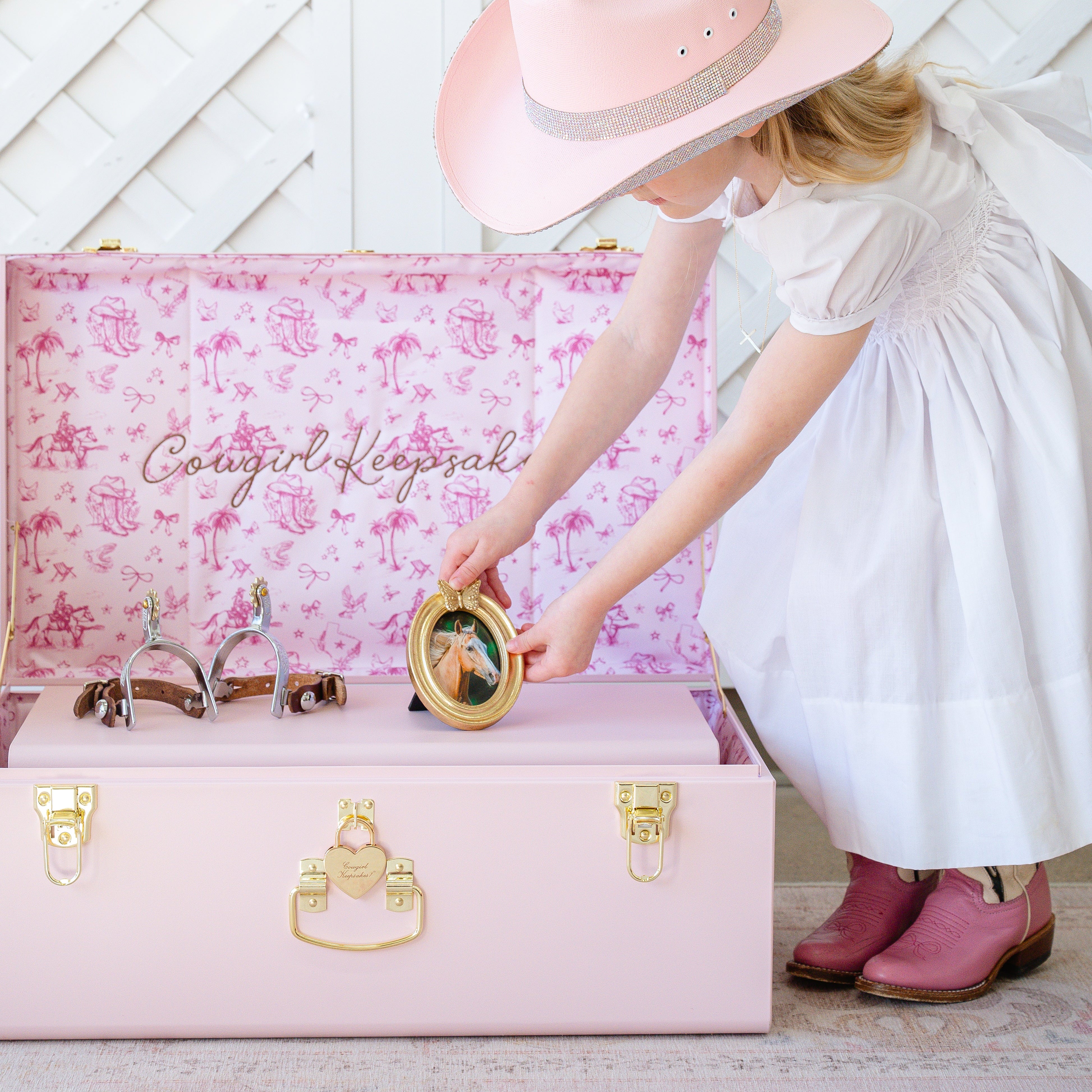 Petite Paloma x Petite Keep Grand Trunk