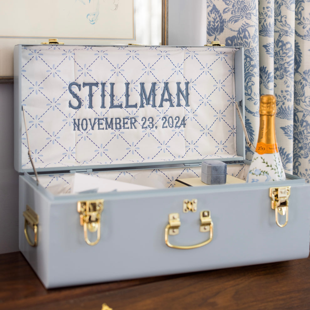 Petite Groom Trunk