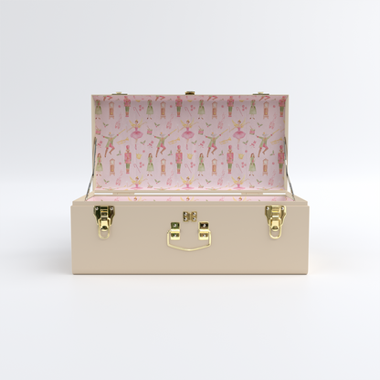 2025 Petite Holiday Trunk