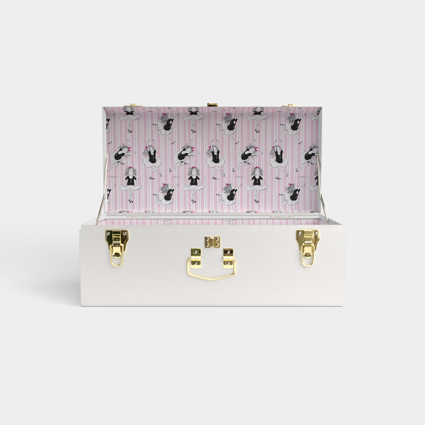 Eloise x Petite Keep Petite Trunk