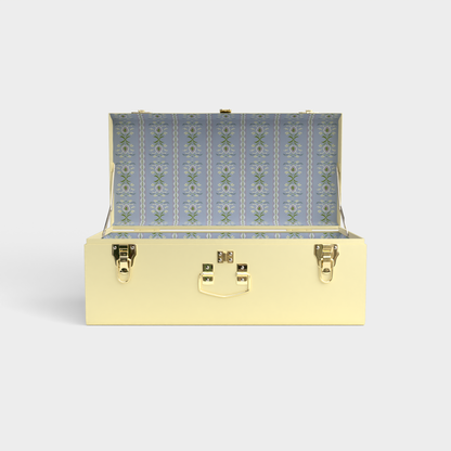 Laura Park x Petite Keep Petite Trunk