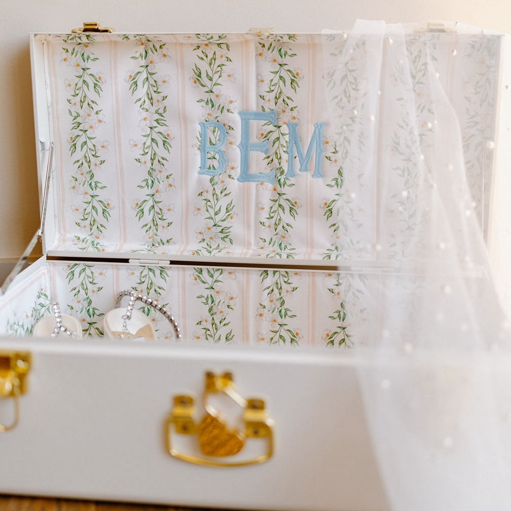 Heirloom Keepsake Trunks for Brides | Petite Keep